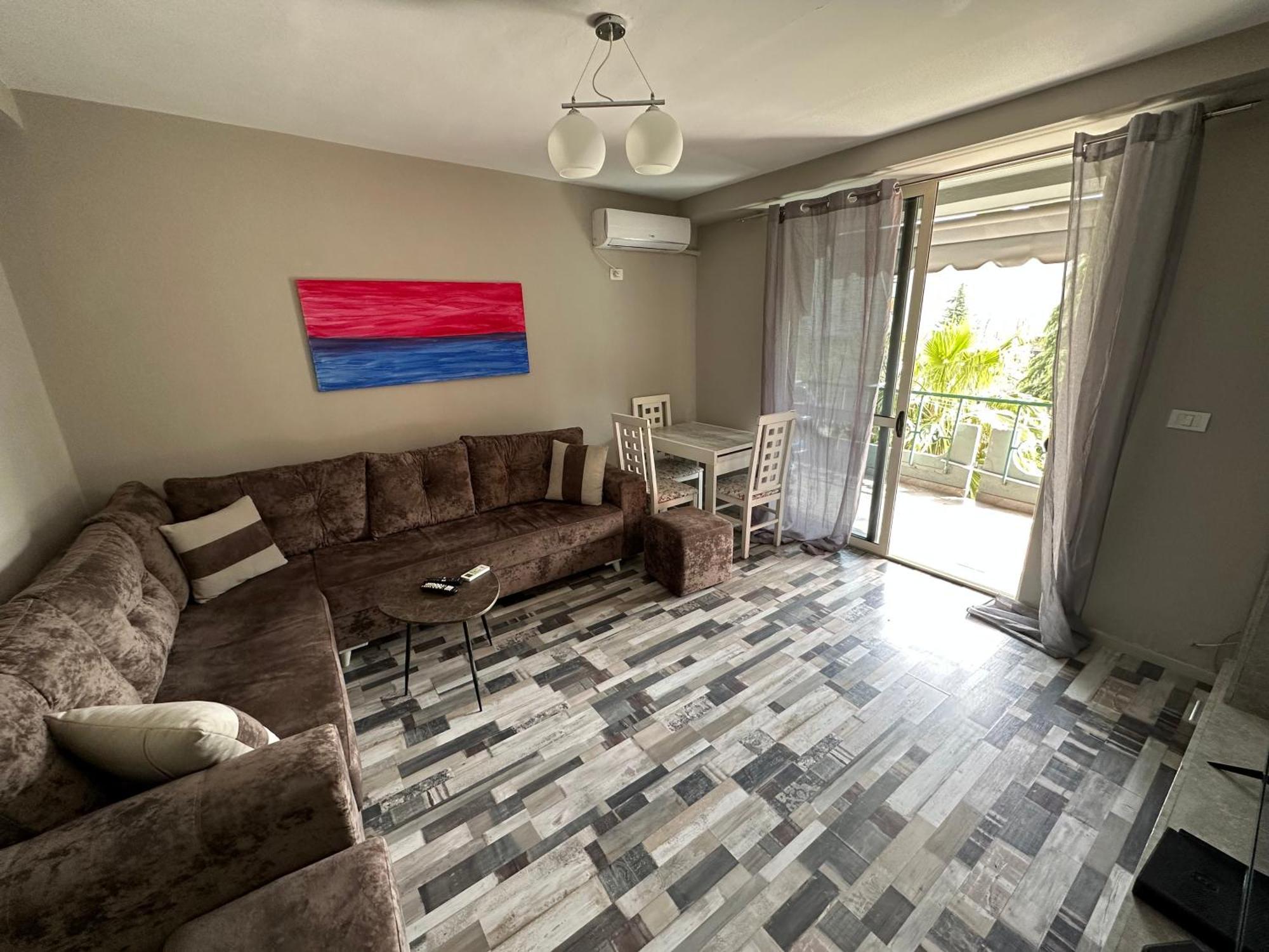 Piazza City Center Lejlighed Tirana Eksteriør billede